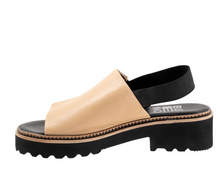 Load image into Gallery viewer, Amy Sandal