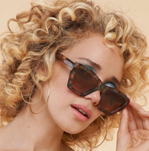 Load image into Gallery viewer, Arwen Sunglasses - Ocean Tortoiseshell
