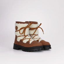 Load image into Gallery viewer, MAXINE WOMEN'S BOOT W/ ICE GRIPPERS