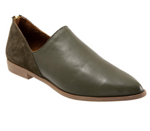 Load image into Gallery viewer, Beau Flat