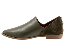 Load image into Gallery viewer, Beau Flat