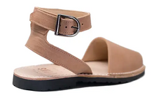 Load image into Gallery viewer, Pons Classic Strap Sandal