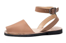 Load image into Gallery viewer, Pons Classic Strap Sandal
