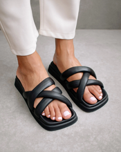 Load image into Gallery viewer, Slip On Cross Sandal
