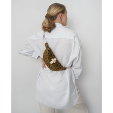 Load image into Gallery viewer, Hennes S Corduroy Belt Bag