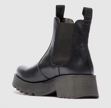 Load image into Gallery viewer, MEDI789FLY Lug Chelsea Boot
