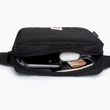 Load image into Gallery viewer, Reef Crossbody Bag
