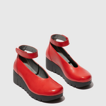 Load image into Gallery viewer, Vily Ankle Strap Shoe
