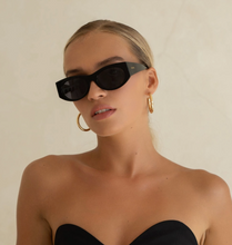 Load image into Gallery viewer, Layla Acetate Oval Sunglasses
