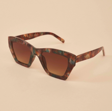 Load image into Gallery viewer, Arwen Sunglasses - Ocean Tortoiseshell
