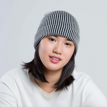 Load image into Gallery viewer, Simple Rib Knit Beanie
