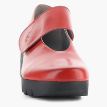 Load image into Gallery viewer, Vari Maryjane Wedge - Red
