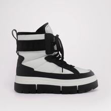 Load image into Gallery viewer, Halo Women&#39;s Boot w/Ice Grippers
