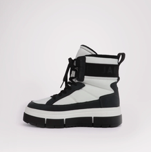 Load image into Gallery viewer, Halo Women&#39;s Boot w/Ice Grippers
