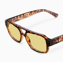 Load image into Gallery viewer, Shipo Sunglasses

