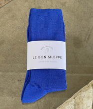 Load image into Gallery viewer, Crisp Step Socks

