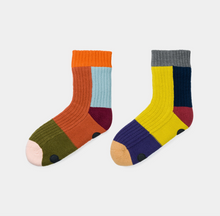 Load image into Gallery viewer, Mismatch House Socks
